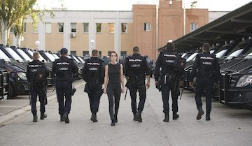 RIOT POLICE
